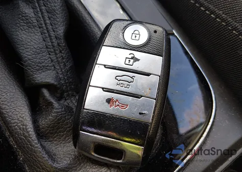 2017 Kia Forte S z USA, uszkodzony, nr VIN 3KPFL4A75HE043577